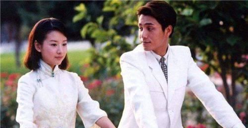 『当中』他明知新娘被调包却没离婚,后连娶2房妻子,让原配独守空房一生