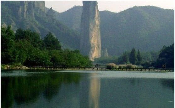 浙江最大面积的城市，有“中国生态第一市”美誉，秋冬美景如画哦