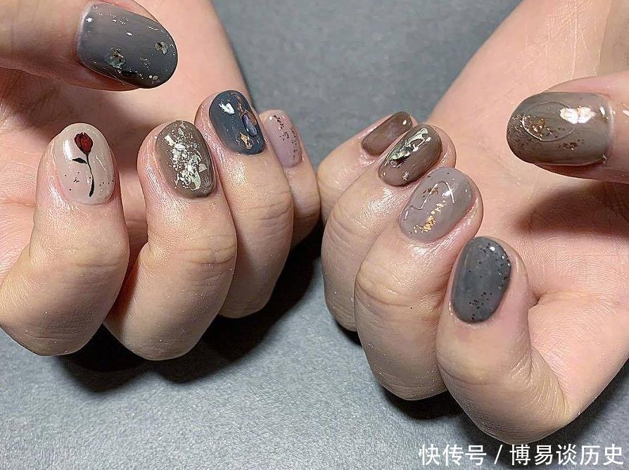 指甲上@忍了灰色美甲,忍了链条美甲,看到生蚝美甲,直男这次真忍不了