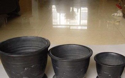 家里|家里的盆栽花卉,盆土老是上干下湿怎么办,教你好方法?