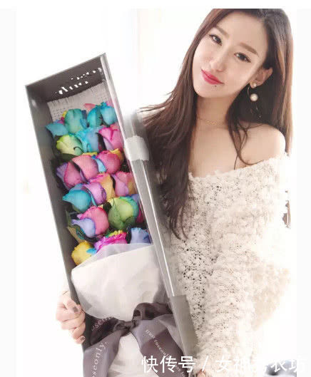 飞机上空姐为什么只能穿短裙？答案让人意外，网友：短裙更美