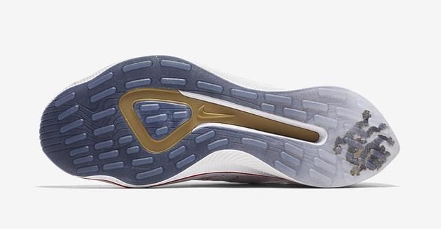 C 罗中国行秀球技时穿的这双鞋，你抢到了吗？