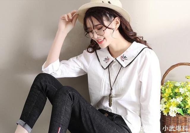 矮个子的胖妞别再卷裤脚了, 看杨幂如何把牛仔裤穿出大长腿