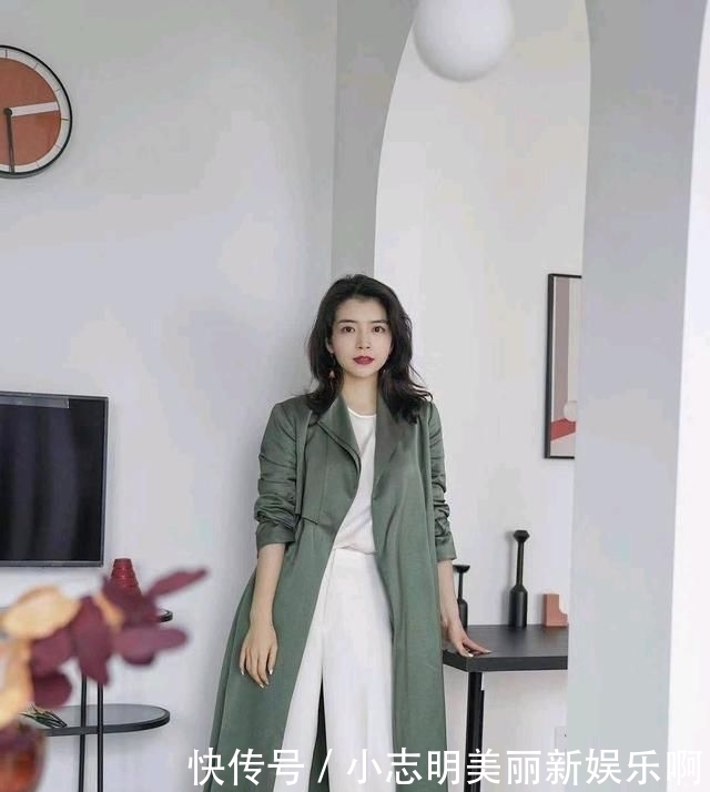 「脱俗」今年春天穿什么颜色?三木几套穿搭清新脱俗,有这个颜色就够了!