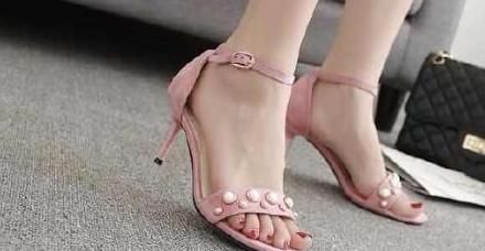 可爱的脚丫美丽迷人!小资情调的高跟凉鞋!