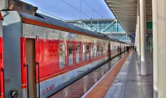  「大站」为什么现在一些火车站不能买站台票了？那怎么送老人坐