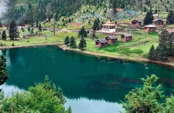 措卡湖，一个隐藏在深山里的世外桃源