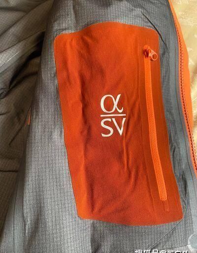  『提供非常好』穿它就对了，始祖鸟Arc’teryx Alpha SV硬壳冲锋衣实测