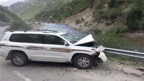 『豪车』川藏线上被遗弃的“豪车”,为啥无人敢回收?当地人:我们又不傻