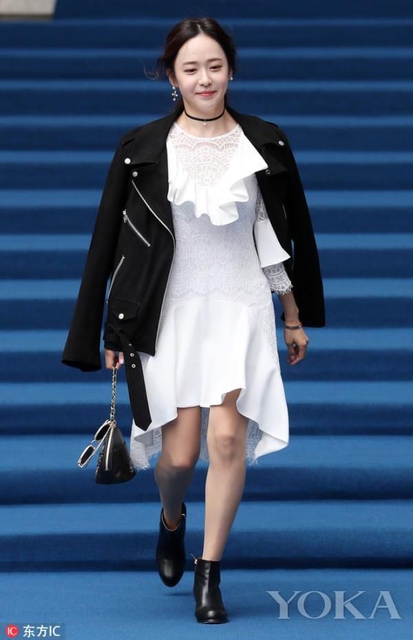 气质女神藤堂静最爱的穿搭|走进白色风暴中心