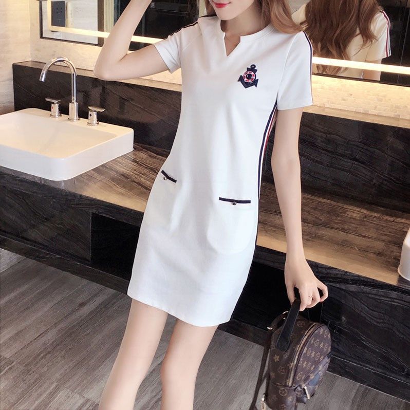 8月新出这款连衣裙，1米5矮个老婆穿，显高洋气，适合小个女人