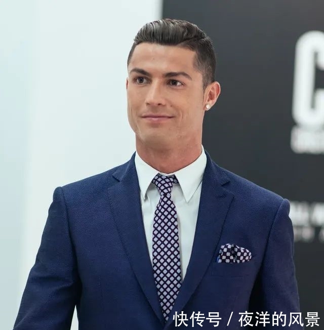 『大背头』哪些发型让造型显得更自信？C罗留的这3款发型，男人味十足
