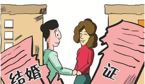 1小时内3对夫妻假离婚,得知真相后,网友:小心赔了夫人又折兵