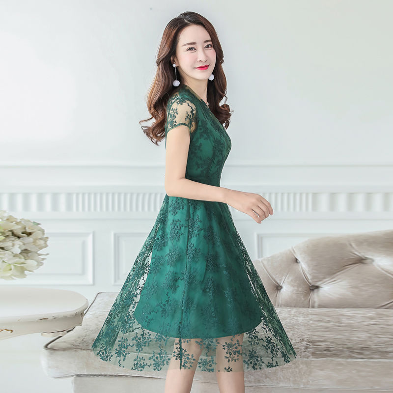 不用羡慕别人丰满，这样穿，释放你的女人味