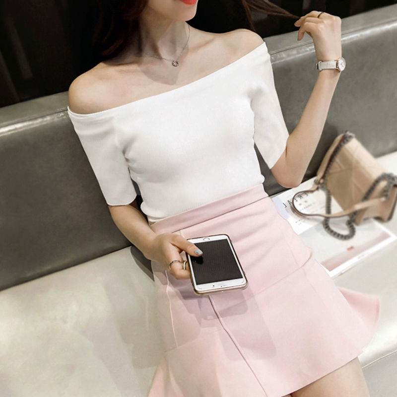 把连衣裙统统比下去的“T恤”，紧身性感火辣，女人味十足美炸天