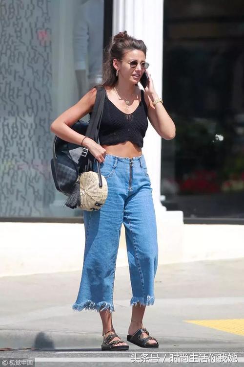 今夏最“清凉”的时髦搭配“吊带背心+阔腿”，让你回头率200%！