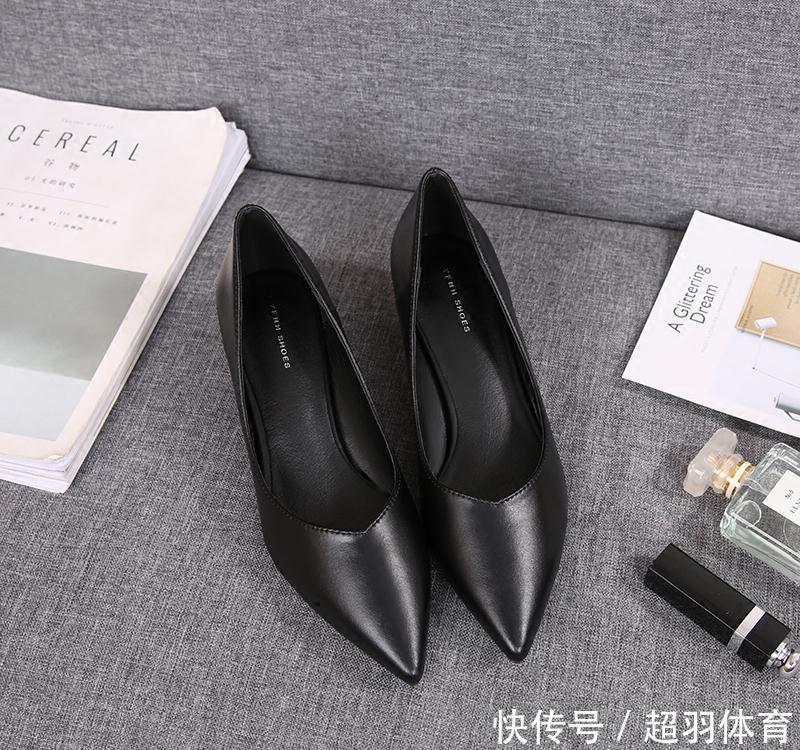 『气质』太惊艳了!老婆用连体裤搭配高跟鞋,穿出了国际名模独有的气质