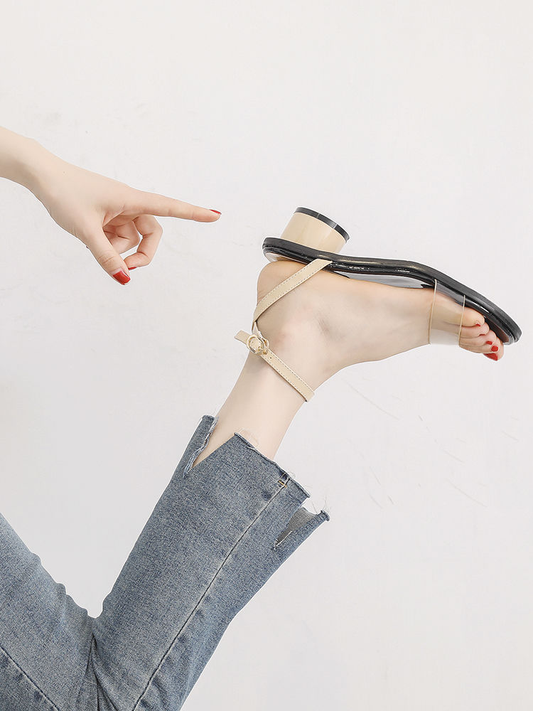 穿不惯细高跟的女人，一定要来看看这几款女鞋，气质舒适不累脚