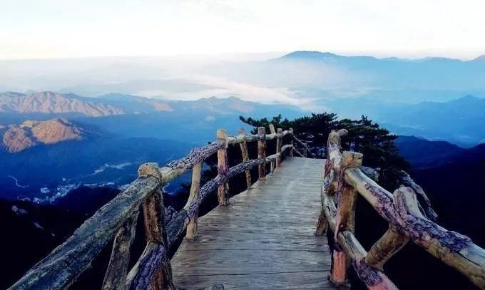 中国竟有两个天堂寨景区！特色好玩景点大对比，你可别去错了