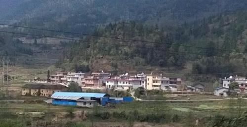  高铁@湖南一“黑马”县城，高铁机场双管齐下，未来或将成为湖南