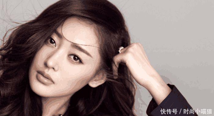 真服了张天爱了，穿这么紧的裤子出门，网友：怎么穿进去的？