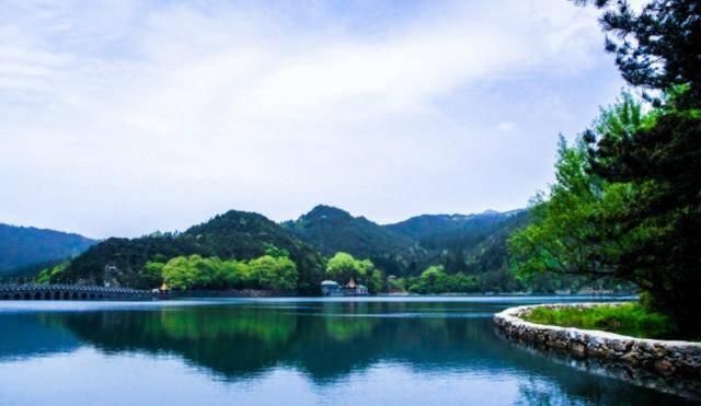  文化名城■江西千年文化名城，是天造地设的“鱼米之乡”，更是