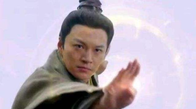  大战@《神雕侠侣》中, 杨过和郭靖, 他俩谁更厉害 一场大战告诉你答案