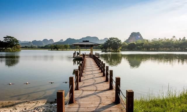 广西有个被人遗忘的画里天堂，就在南宁，峰林奇观让人流连忘返！