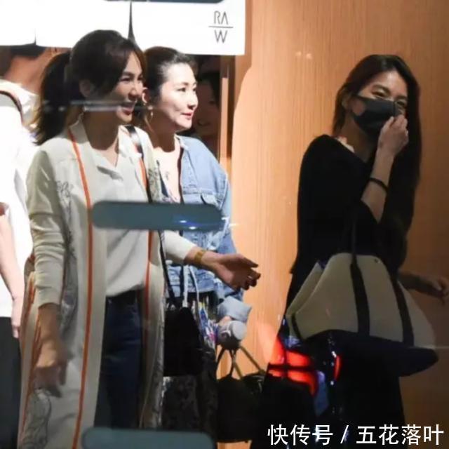 离婚3年仍是好友!Selina前夫与SHE三人聚餐,有