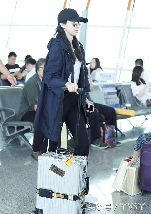 澳媒曝出张曦丈夫背景惊人，董璇却选择回国，网友：是回来借钱？