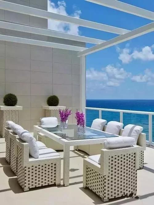 露台装成这样，一看就是个土豪，这样的露台谁不想要一个呢？