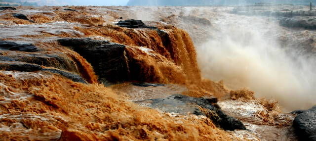 美卫星监控黄河20年，发现惊世一幕，联合国都被震动（揭秘：黄河