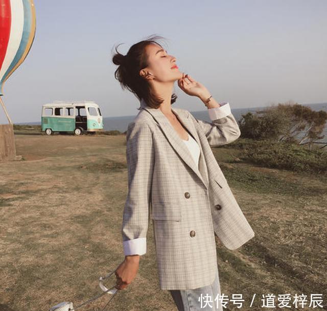  格子西装：2020年开春“西服”大火！搭什么单品都好看，几乎每个女生都适合