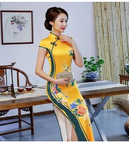 有一种优雅叫旗袍，有一种风情醉时光！