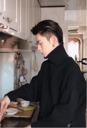 没想到@百万网红照骗翻车现场,点开前没想到这么好笑...全程高能xswl!!