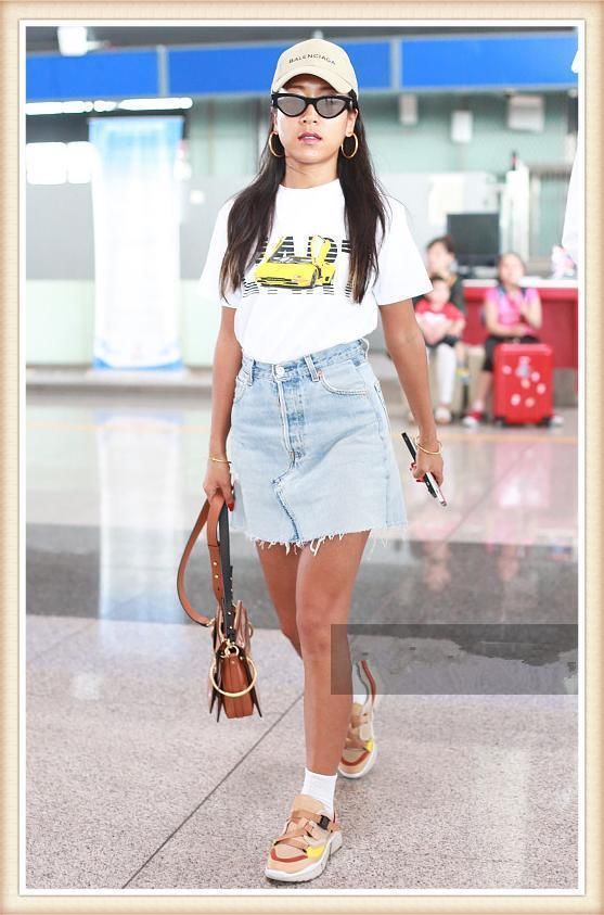 吉克隽逸这是涂了多少层粉底？网友：脸跟腿完全就是两种肤色！