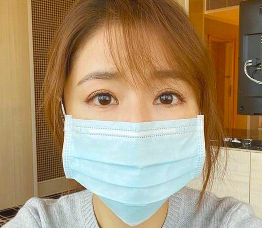 小海豚：霍建华女儿会享受，小海豚年纪小，却想伸手偷林心如的咖啡喝