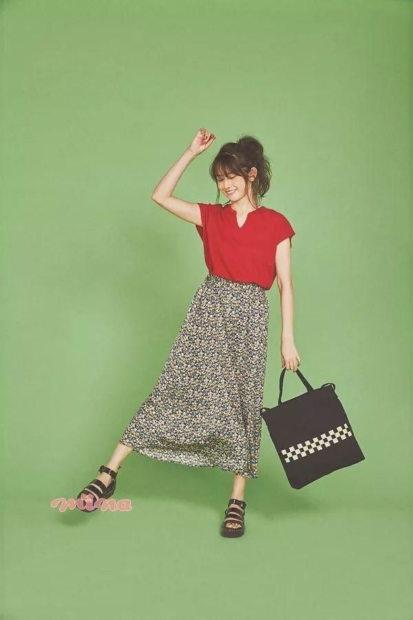 基本款不时髦?不存在的 教你用3件基本款穿出18days不重复的时尚