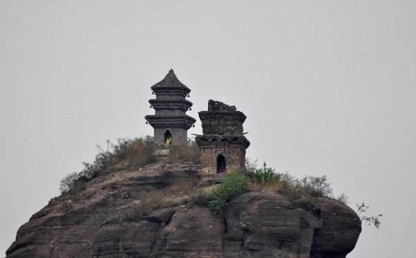 中国最“险”寺庙，建寺千年没有受过香火，游客只能看不能进