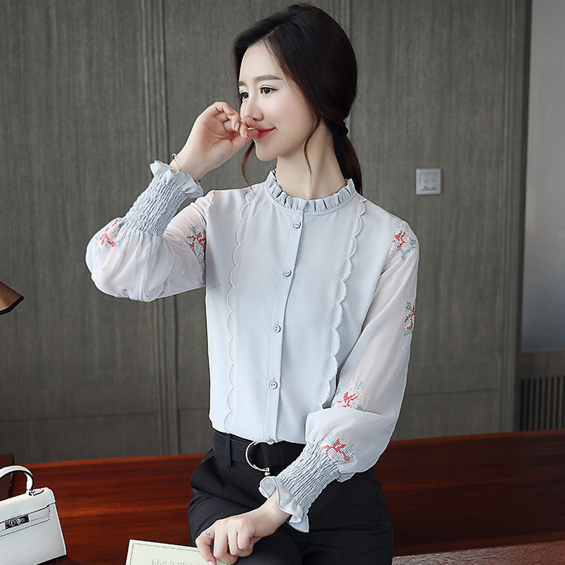 难怪姐姐入秋就不穿裙子了，今年的衬衣这么好看，穿上洋气又美嫩