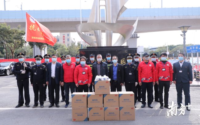  社区网格：守好防疫“最后一米”：深圳网格化管理畅通战疫“末