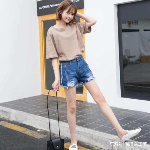 露大腿的季节到了, 选高腰牛仔短裤穿出迷人的大腿和翘臀