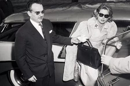 【人人】Nancy说大牌 |为什么人人都爱爱马仕Hermès?_新浪看点