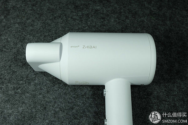 不只有颜值，还很有实力，但仍需改进:直白 HL3 便携负离子吹风机