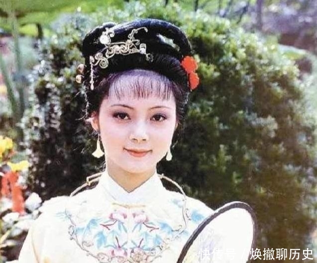  「贾府」宝钗：我对湘云很真诚，拿她当妹妹！湘云：姐，我长大了会看人了