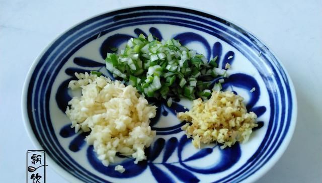 『肉末芋丸』它是强碱性食物,常吃身体好,我家这样做,每次吃光盘,天天想做