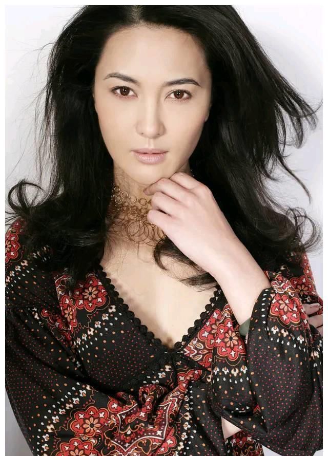  『好戏』身为演员首先要做好人，再要演好戏，关于王菁华你知道多少呢？