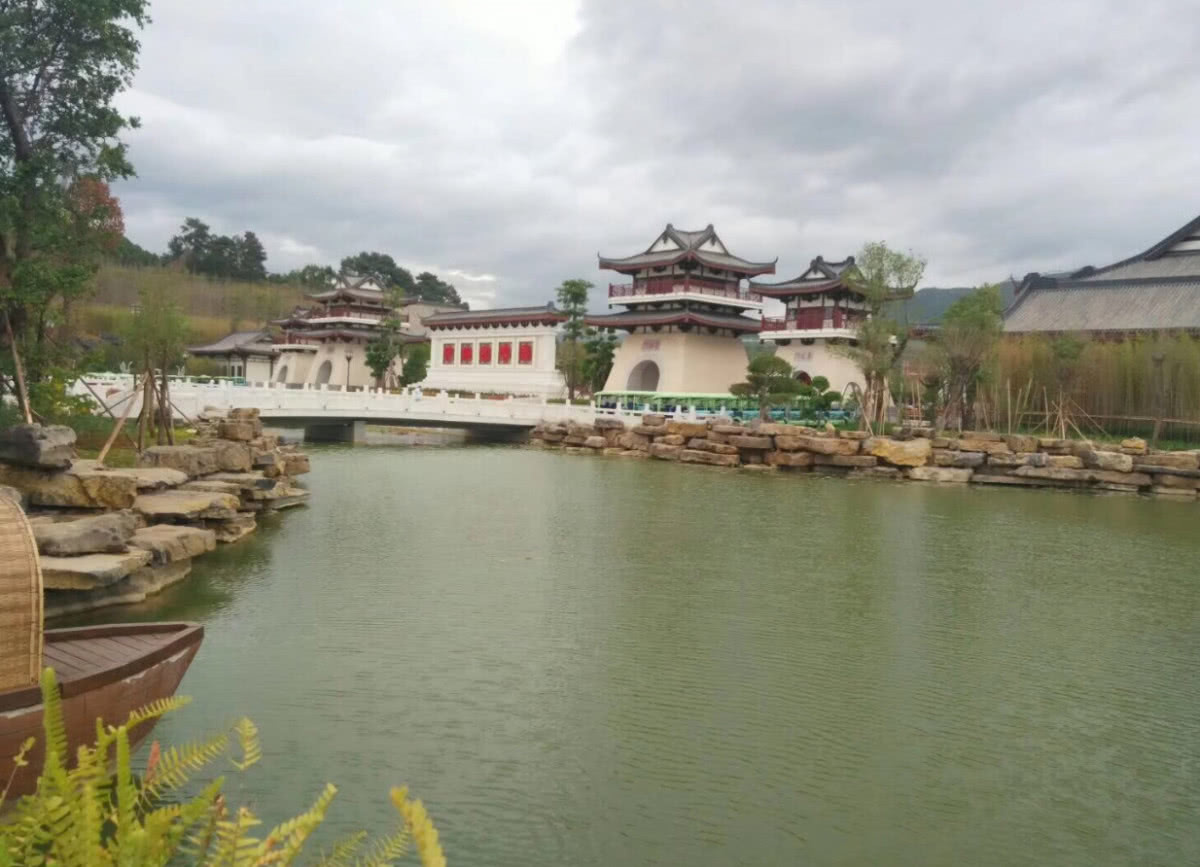 广西贺州7.4亿建园博园，门票60游客市民并不买账，如今凉凉