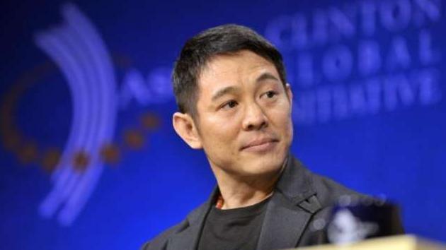 别再发李连杰那些看起来病的不行的照片了 人家已出来澄清