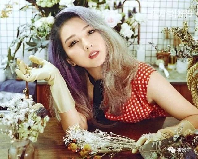 先被造谣,后被冒充,艺人何洁发声:我的孩子不需要你操心